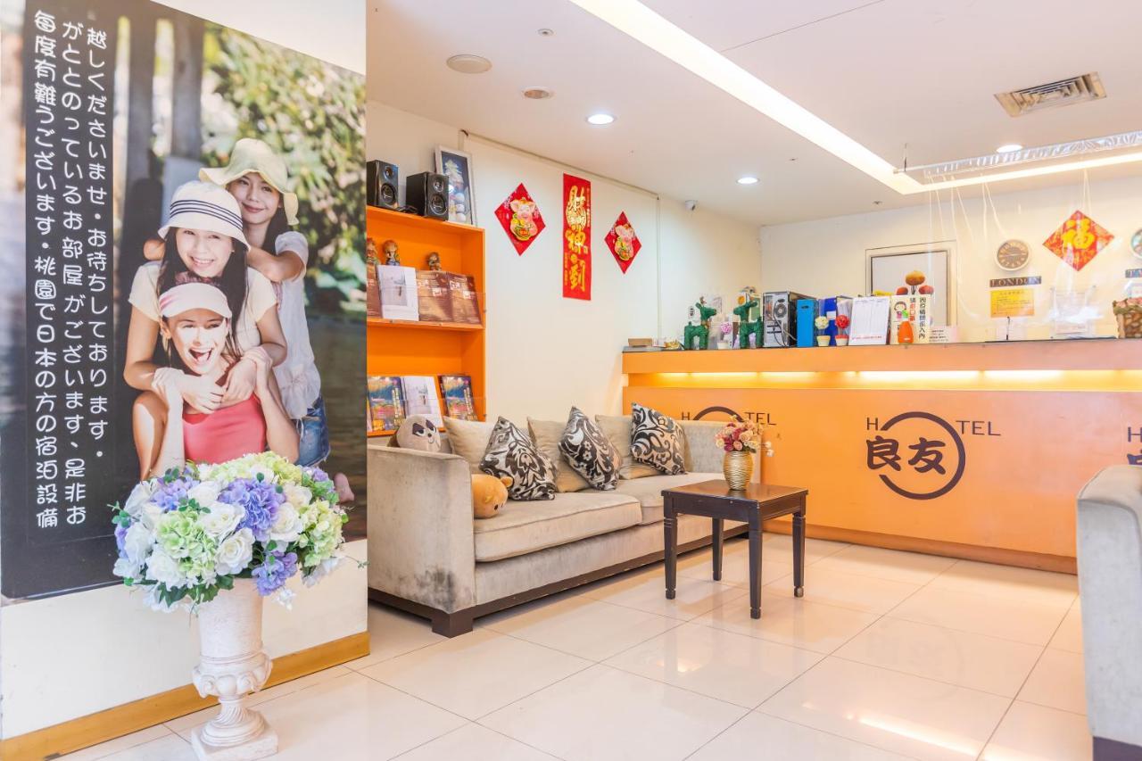 Yi Pin Business Hotel Taoyuan Esterno foto