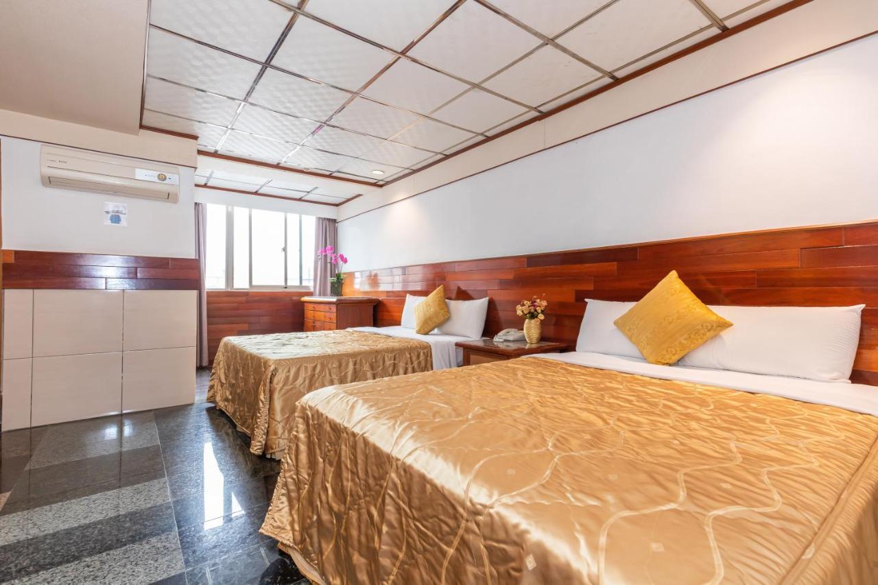 Yi Pin Business Hotel Taoyuan Esterno foto