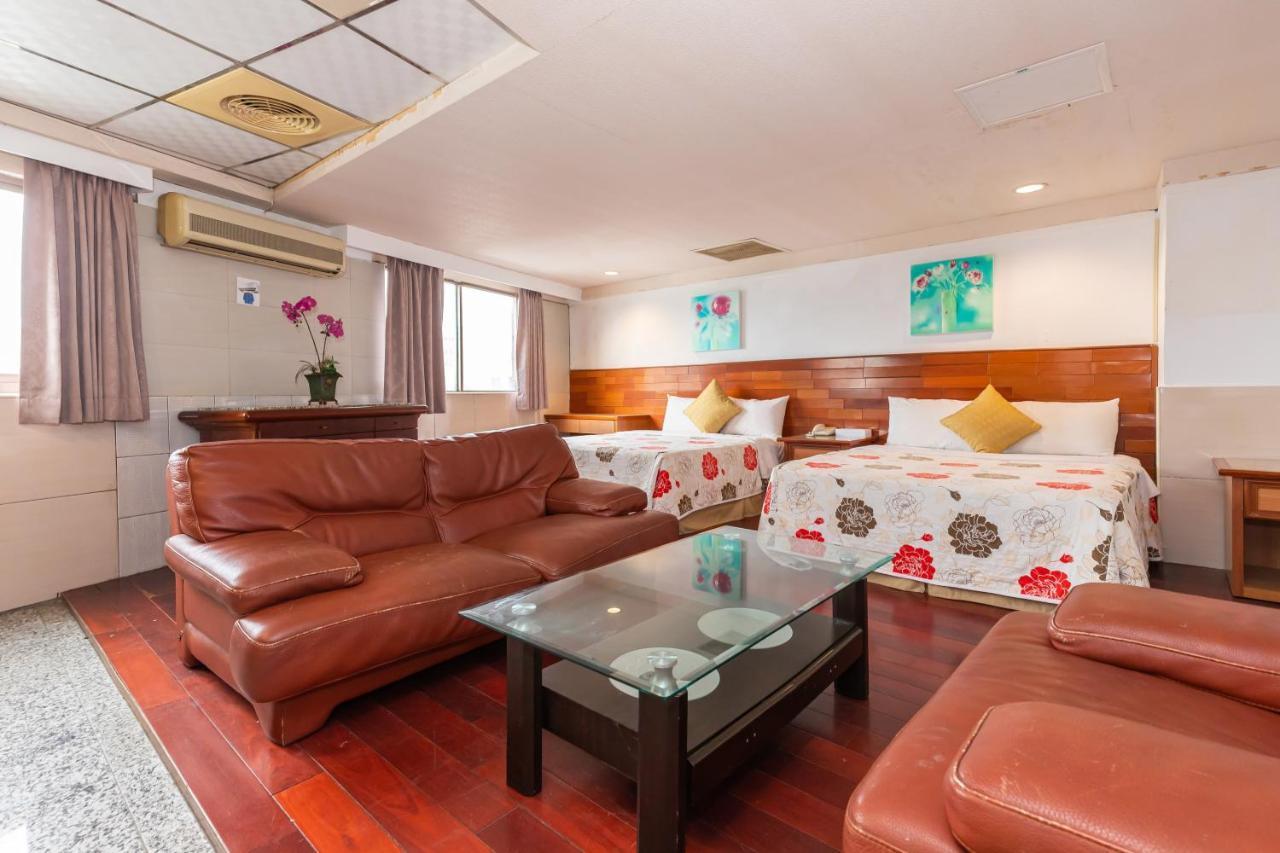 Yi Pin Business Hotel Taoyuan Esterno foto