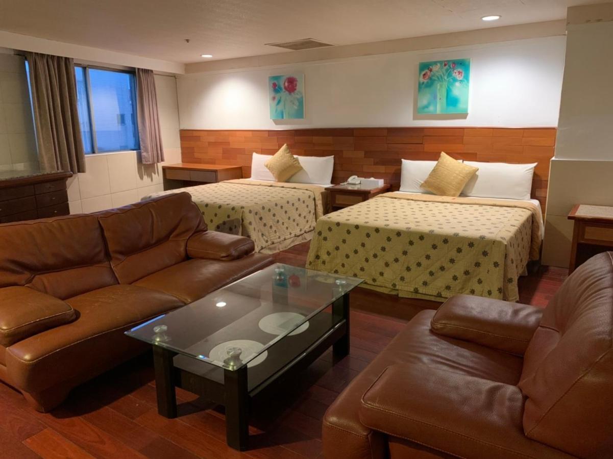 Yi Pin Business Hotel Taoyuan Esterno foto
