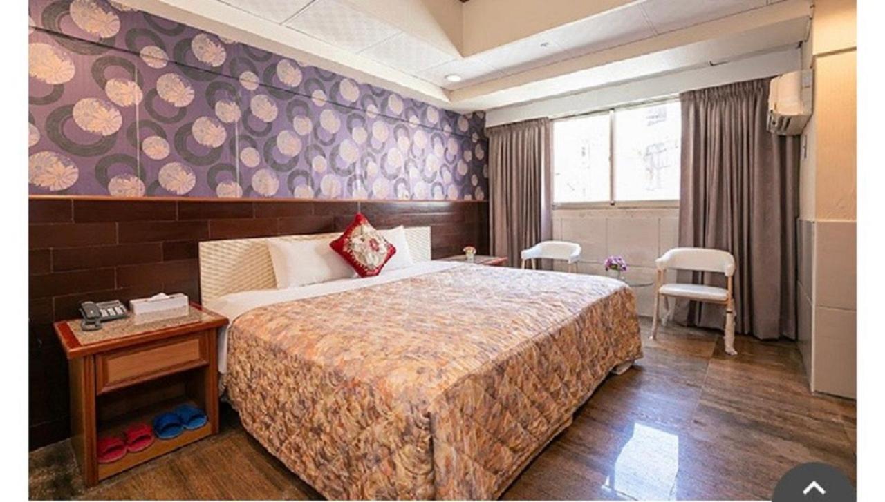 Yi Pin Business Hotel Taoyuan Esterno foto
